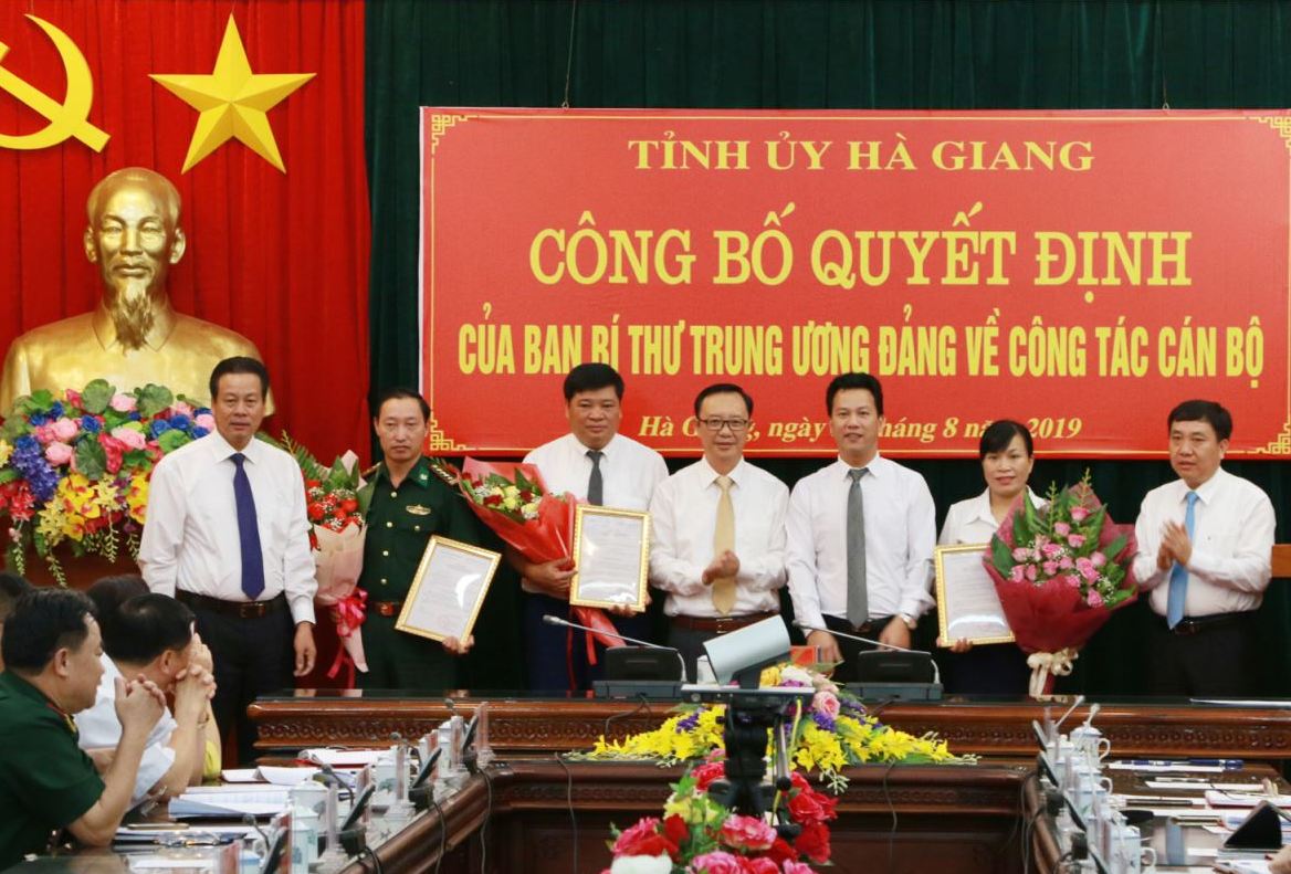 Hà Giang công bố quyết định của Ban Bí thư về công tác cán bộ