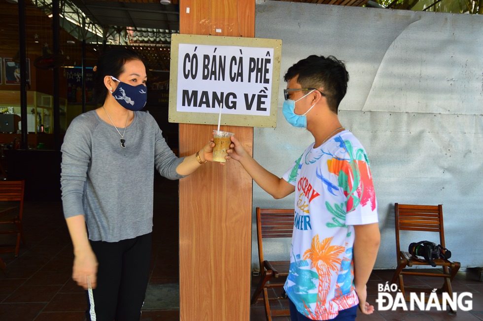 Đà Nẵng: Từ 13 giờ ngày 30/7, dừng kinh doanh đồ ăn uống kể cả bán mang về