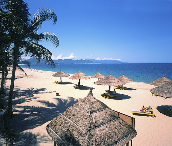 Sân bay Phan Thiết kết hợp cả dân sự và quân sự - ảnh 1