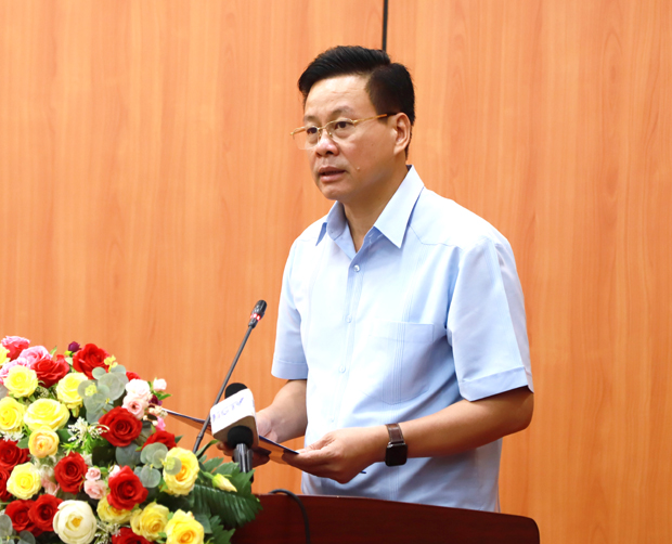 Chủ tịch UBND tỉnh Nguyễn Văn Sơn đọc lời phát động