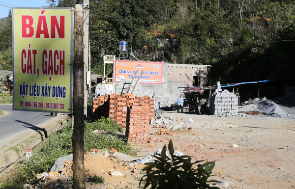 Sa Pa “lên cơn sốt” xây nhà nghỉ, khách sạn - ảnh 2