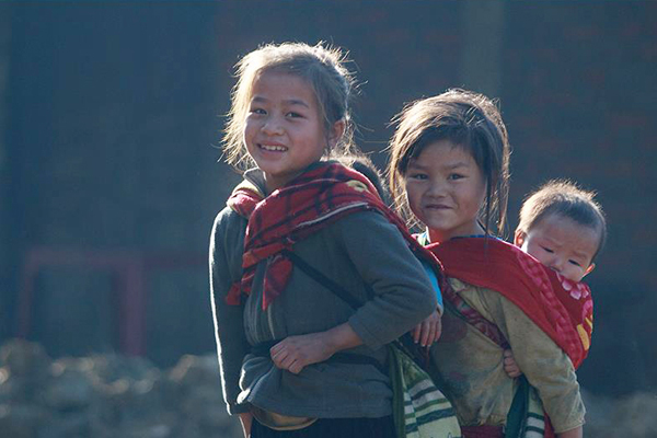 Nụ cười trong trẻo của trẻ em vùng cao - ảnh 3