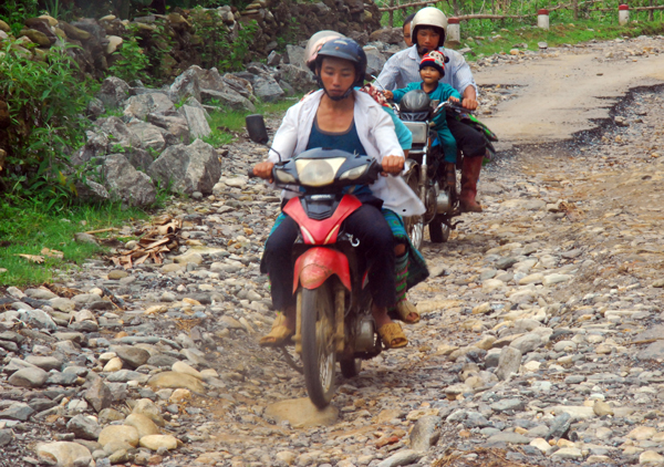 Tỉnh lộ 158, đoạn Mường Vi – Bản Xèo nát tươm sau mưa - ảnh 5