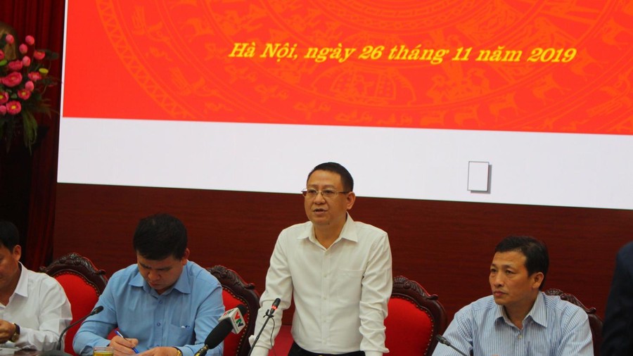 Nghe VietNamNet: Hà Nội thông tin về việc hàng nghìn học sinh nghỉ học phản đối xây nghĩa trang