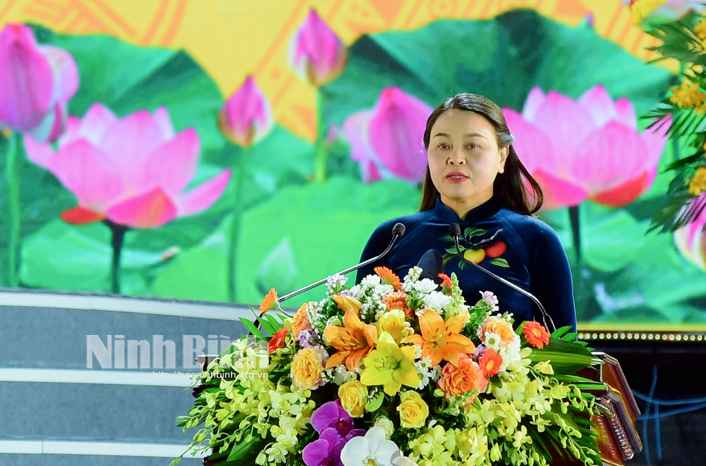 Nêu cao ý chí quyết tâm, tinh thần đoàn kết thống nhất, xây dựng quê hương Ninh Bình ngày càng giàu đẹp, văn minh