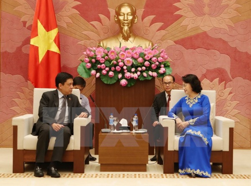 Chủ tịch Quốc hội tiếp Đại sứ Philippines - ảnh 1