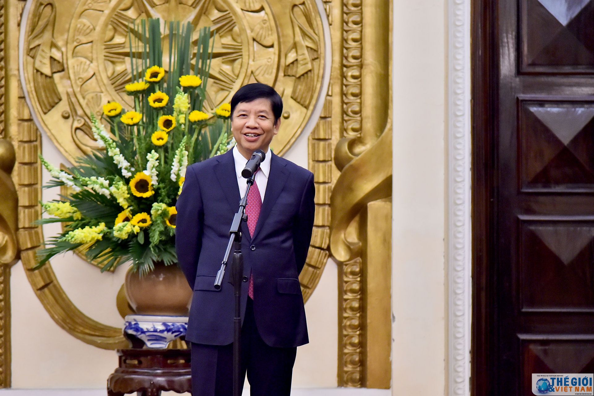 pho thu tuong pham binh minh trao quyet dinh nghi huu cho dong chi nguyen quoc cuong