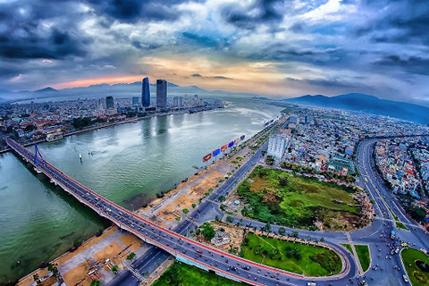 Vietnamese Government to develop policies to promote key economic regions