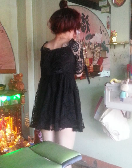 Muôn nẻo “đường hoa” (2): Sau tấm rèm thưa - ảnh 1