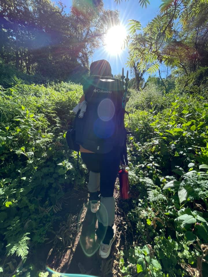 Sếp Viettel trở thành nữ 9x Việt Nam đầu tiên chinh phục Nóc nhà của Châu Phi Kilimanjaro: Leo 8 ngày liên tiếp, xuyên qua vùng nắng rát chóng mặt đến nơi -20 độ C - Ảnh 12.