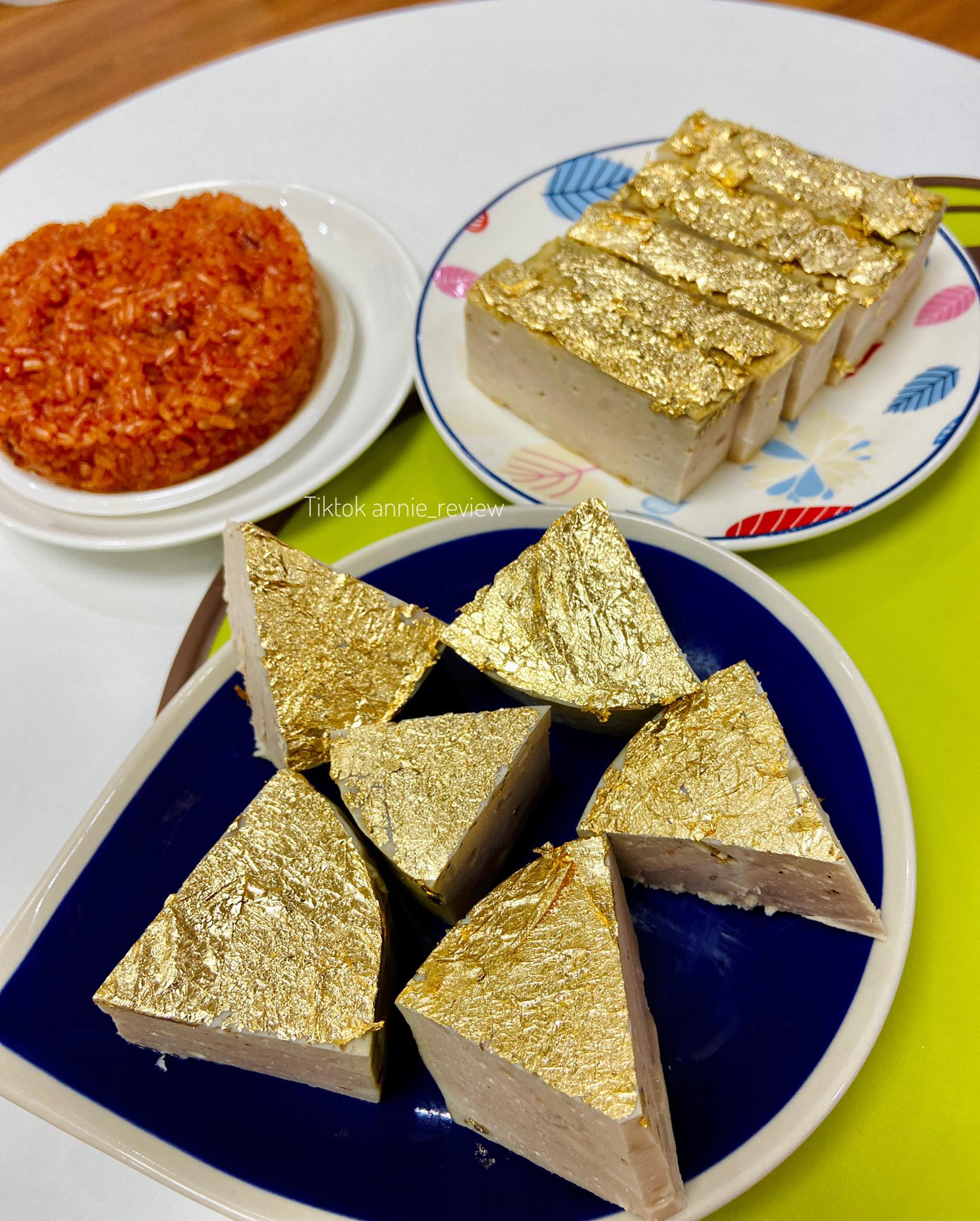 Giò chả dát vàng ngày vía Thần tài có gì đặc biệt mà cả triệu bạc/kg? Khách hàng nếm thử phán một câu bất ngờ… - Ảnh 1.