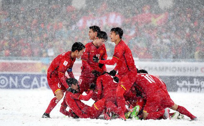 Nếu đội tuyển bóng đá Việt Nam tiếp tục chiến thắng, các thương hiệu hãy cẩn thận để tránh kịch bản buồn của mùa Tết 2018 - Ảnh 1.