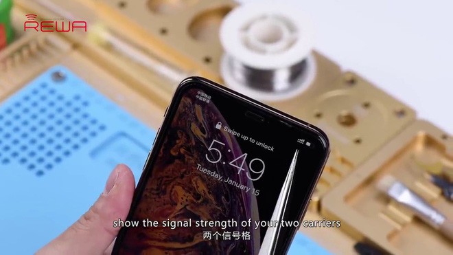 Kỹ thuật viên Trung Quốc độ thành công iPhone XS Max 1 SIM vật lý thành 2 SIM vật lý, nhưng xem xong có lẽ chẳng ai muốn làm theo - Ảnh 11.