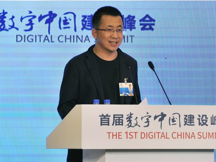 Chân dung tỷ phú giàu thứ 10 Trung Quốc – người đứng sau ứng dụng TikTok - Ảnh 1.