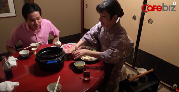 Giật title sốc với cụm từ quỳ khóc trong vlog mới, Khoa Pug bị tố không tôn trọng phụ nữ - Ảnh 3.