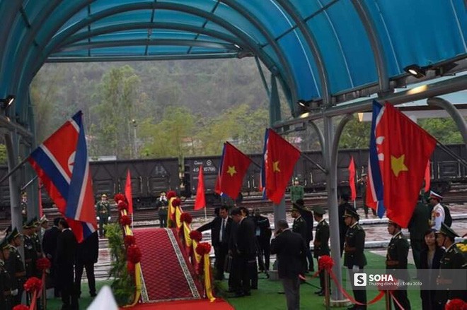 Chủ tịch Kim Jong Un đã cập ga Đồng Đăng, bắt đầu hành trình công du Việt Nam - Ảnh 11.