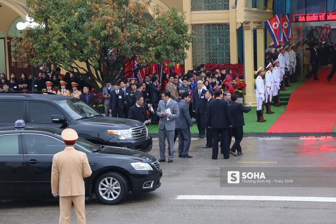 Chủ tịch Kim Jong Un đã cập ga Đồng Đăng, bắt đầu hành trình công du Việt Nam - Ảnh 14.