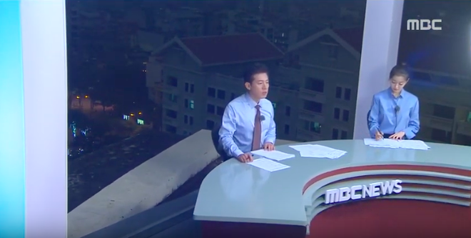  Chất như ekip Đài MBCNews Hàn Quốc chọn địa điểm dẫn bản tin thời sự tại Hà Nội - Ảnh 6.