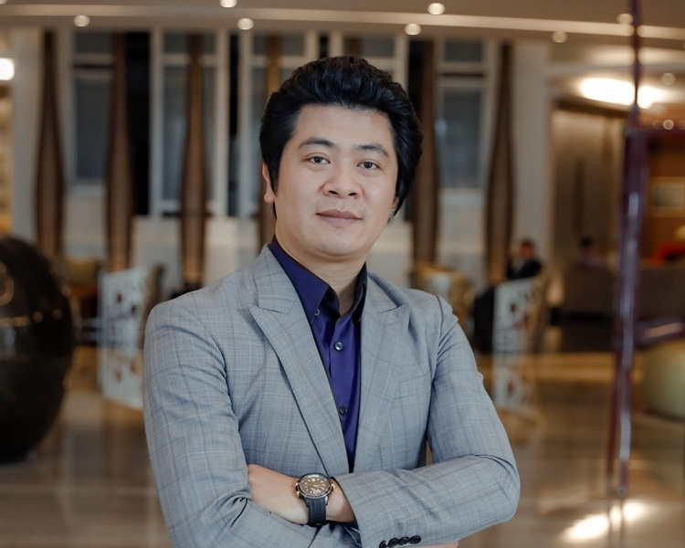 MXH du lịch Astra được Shark Hưng rót 1 triệu USD chính thức ra mắt công chúng, diễn viên Quốc Trường là đại diện hình ảnh - Ảnh 1.