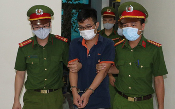 Vụ phát tán clip 