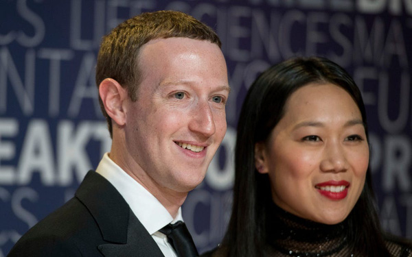 Bố trẻ Mark Zuckerberg hé lộ quan điểm dạy dỗ hai cô con gái “rượu”, tiết lộ một chi tiết đặc biệt: Dạy con code mỗi tối!