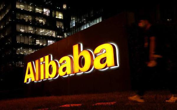 Đại chiến điện toán đám mây: Bị thất sủng, Alibaba đang thua trận trước Amazon