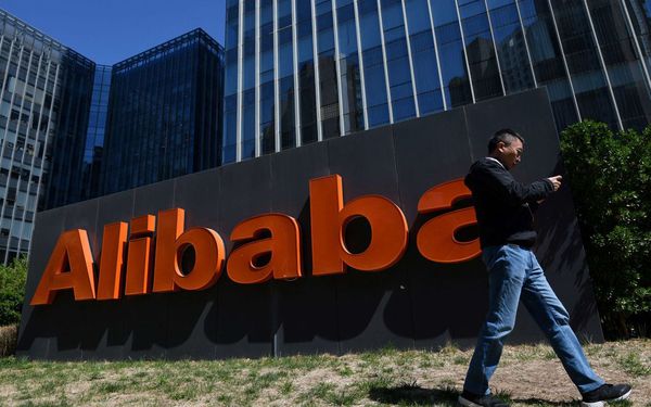 Thời thế thay đổi, Alibaba, Tencent bị đối thủ đến sau qua mặt