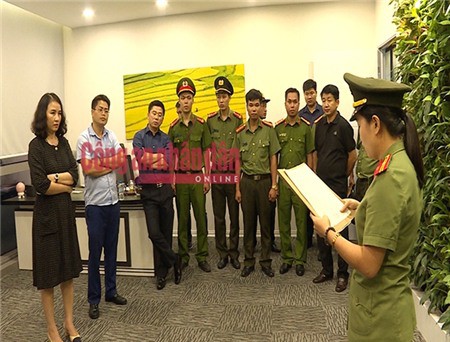 Vụ đánh bạc nghìn tỷ: Đã bắt tạm giam Giám đốc HomeDirect, đề nghị tịch thu 372 tỷ từ ba nhà mạng - Ảnh 3.