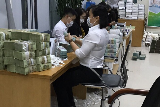 70 tỷ đồng gửi ở Singapore và kế hoạch ra đầu thú của ông trùm Phan Sào Nam - Ảnh 1.