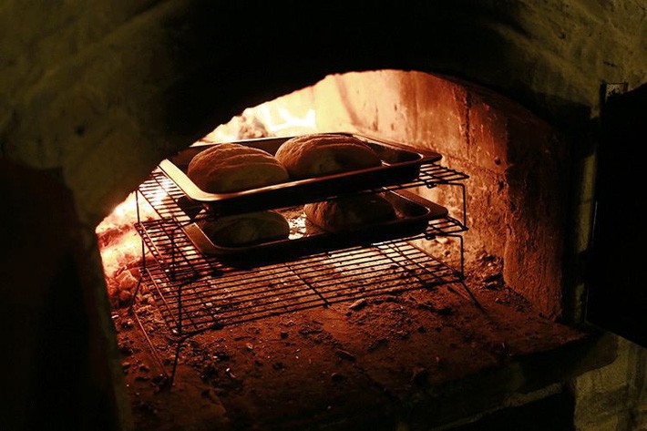 Cặp vợ chồng lập trình viên từ chối mua nhà ở thành phố, về quê xây nhà nhỏ bên khoảng sân vườn trồng rau và hoa mỗi ngày - Ảnh 22.