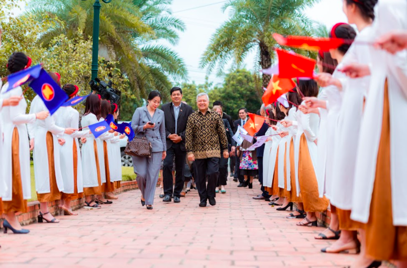 Sự kiện Gặp gỡ Đại sứ ASEAN và Tập đoàn TH được tổ chức tại thủ phủ bò sữa của TH - Ảnh 1.