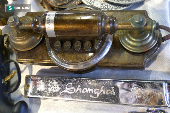 Hàng xách tay từ nước ngoài bị ngưng trệ, dân buôn ở chợ đồ cổ nổi tiếng bậc nhất Sài Gòn đói hàng - Ảnh 5.