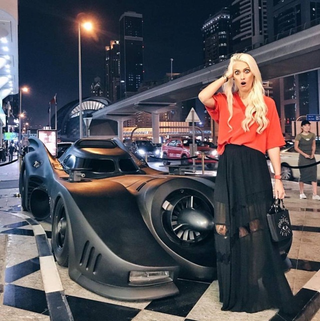 Cách kiếm và tiêu tiền của nữ triệu phú Dubai chuyên lái thử xe độc trên thế giới - Ảnh 3.