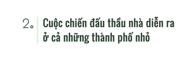 Sốt bất động sản điên cuồng ở Mỹ: Có tiền cũng không mua được nhà ở ngoại ô, khách hàng bật khóc vì đấu thầu trong bất lực - Ảnh 3.