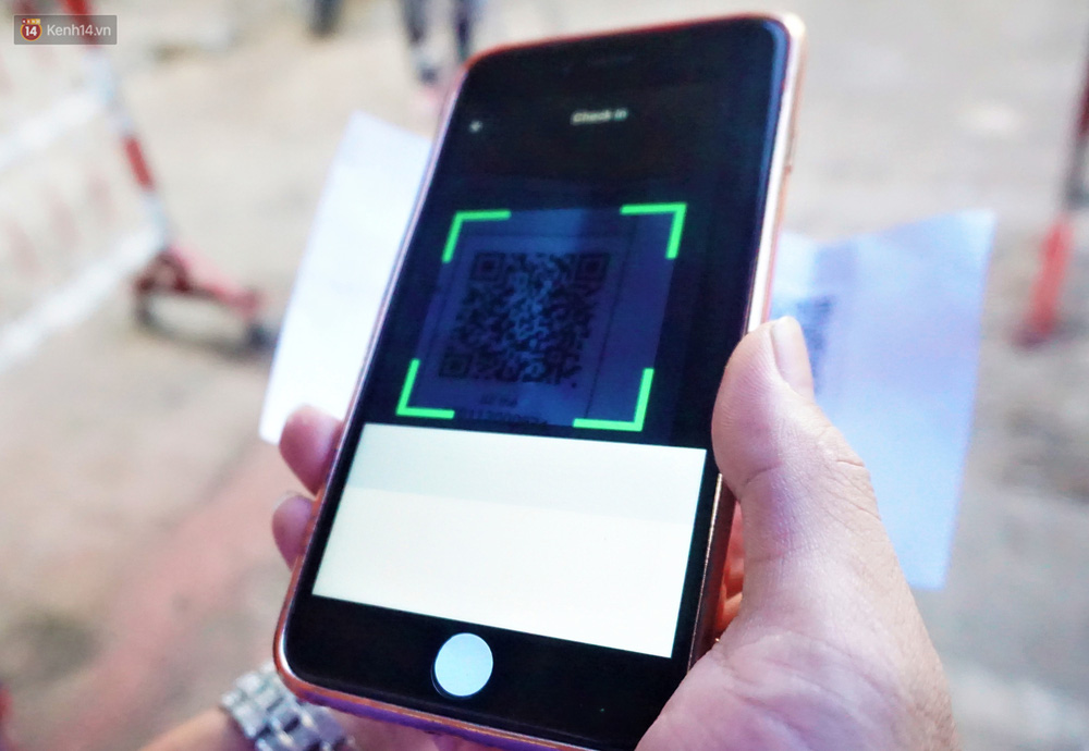 Ảnh: Người Đà Nẵng lần đầu trải nghiệm đi chợ bằng thẻ ứng dụng công nghệ QR Code - Ảnh 16.