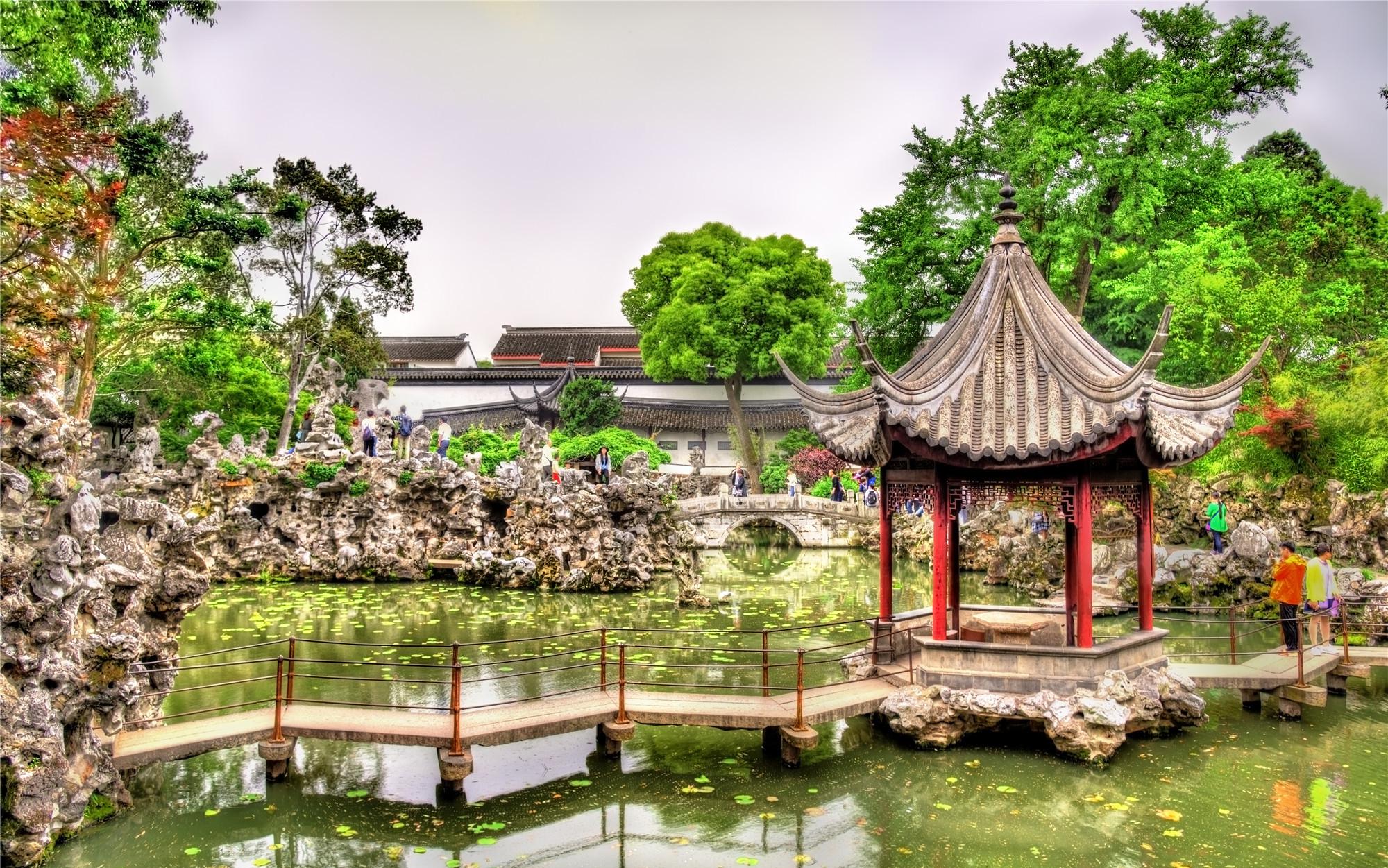 Cha đẻ của kim tự tháp kính Louvre khiến người Pháp vừa chê bai đã phải ngả mũ thán phục: Hậu duệ của gia tộc giàu có suốt 15 đời, dạy con thành tài nhờ bí quyết tổ truyền - Ảnh 3.