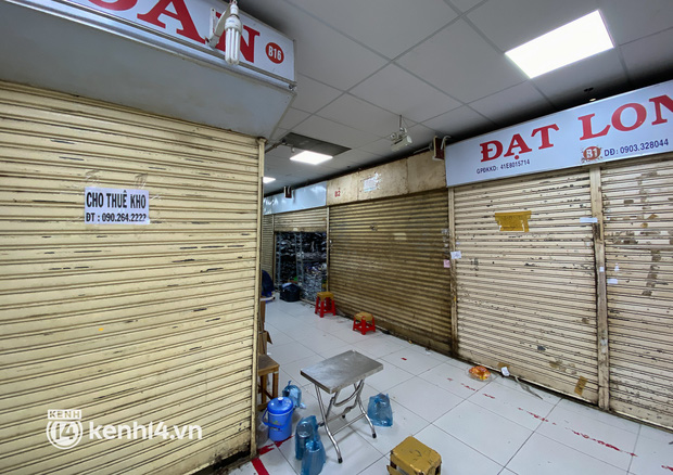 Chợ bán sỉ lớn nhất Sài Gòn ế ẩm sau Tết, nhiều tiểu thương ngậm ngùi sang nhượng hoặc cho thuê sạp - Ảnh 10.