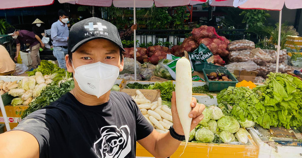 Giám đốc hệ thống điện thoại đi bán rau, thịt, trứng đồng giá giữa đại dịch Covid-19