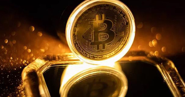 Đầu tư trong tương lai là vàng hay Bitcoin?