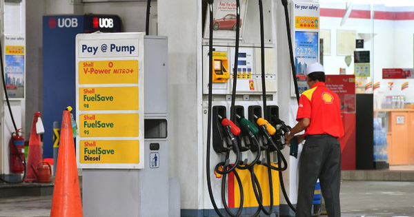 Giá xăng Việt Nam cao nhất mọi thời đại, nhưng vẫn rẻ hơn ở Trung Quốc bao nhiêu?