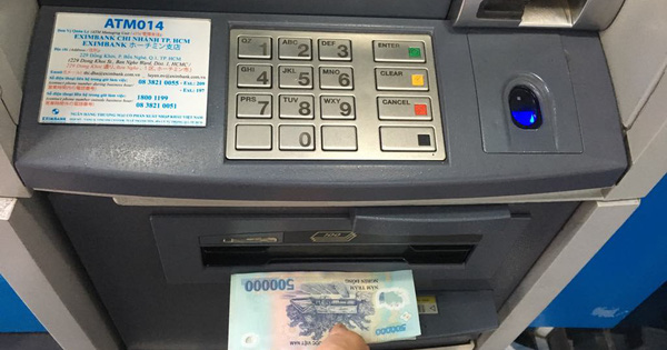 Làm gì khi ATM không nhả tiền dù tài khoản đã báo trừ tiền?