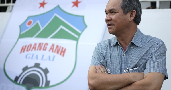 Nuôi heo ăn chuối lãi cao, tài sản của bầu Đức tăng gần 50% lên 3.300 tỷ chỉ trong nửa tháng