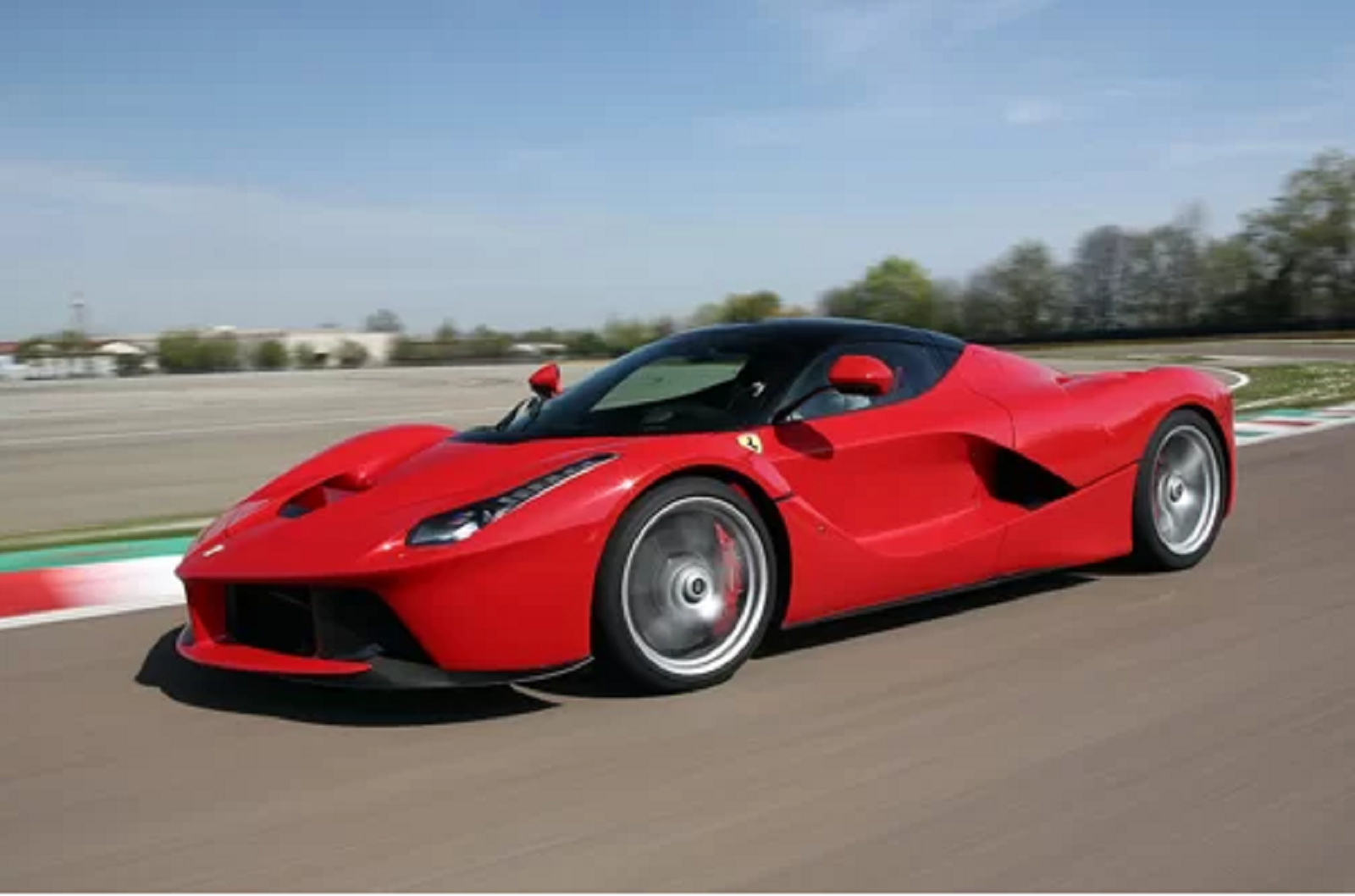 Lực G và những điều hấp dẫn bên trong một chiếc ôtô