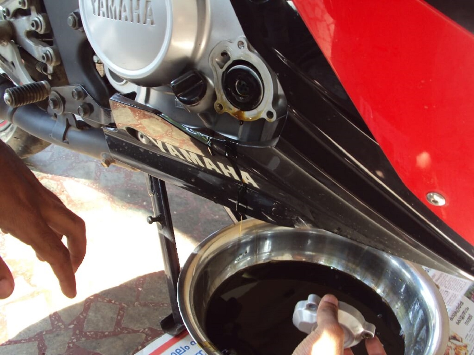 thay dầu nhớt xe máy