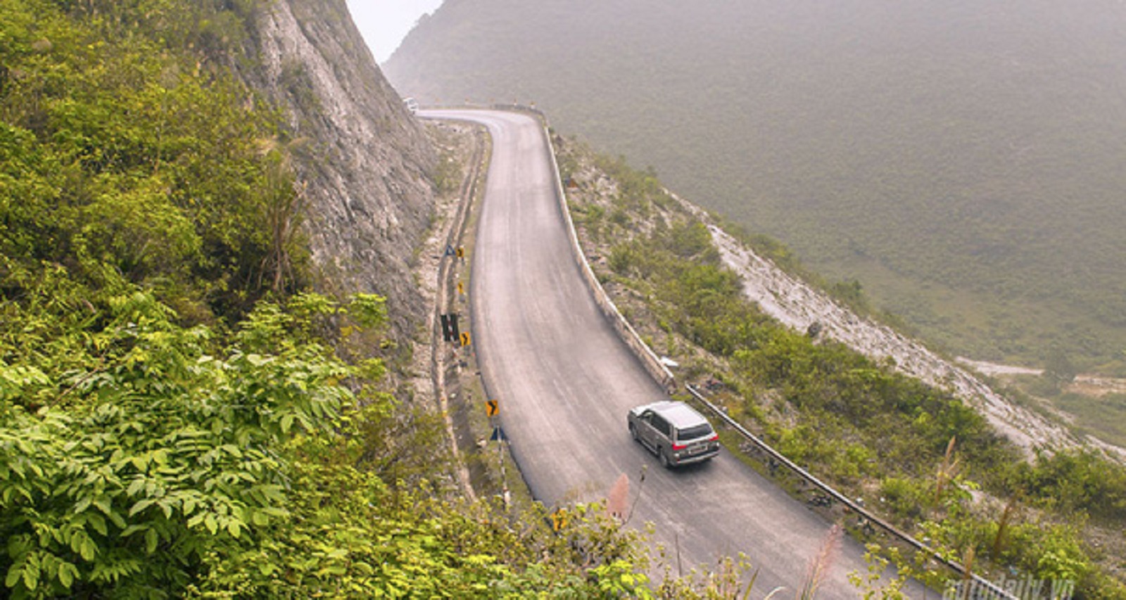 nguyên tắc khi lái xe đường đèo