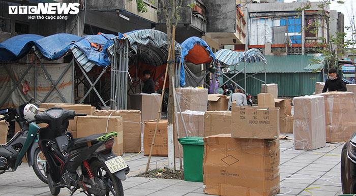 Ảnh: Hai chợ sầm uất nhất Móng Cái đóng cửa, gần 1.000 hộ ngừng kinh doanh - 18