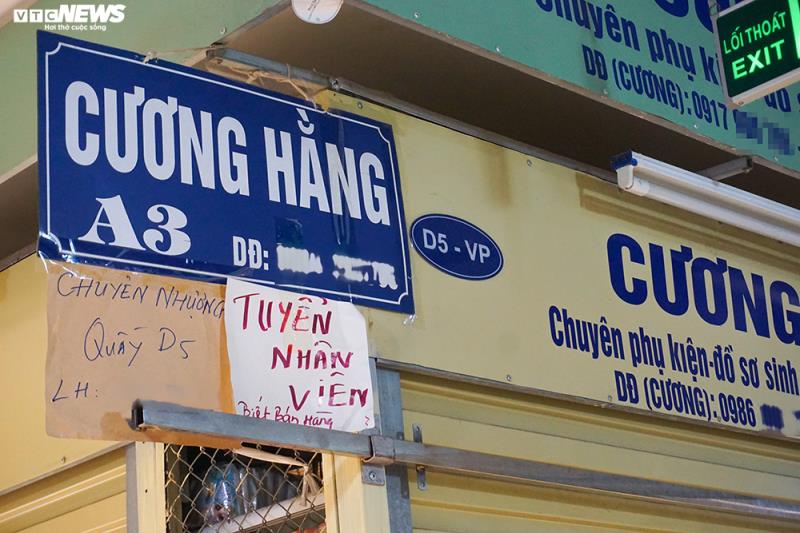 'Đói' hàng, vắng khách, tiểu thương chợ Đồng Xuân chỉ bán hàng nửa buổi - 13