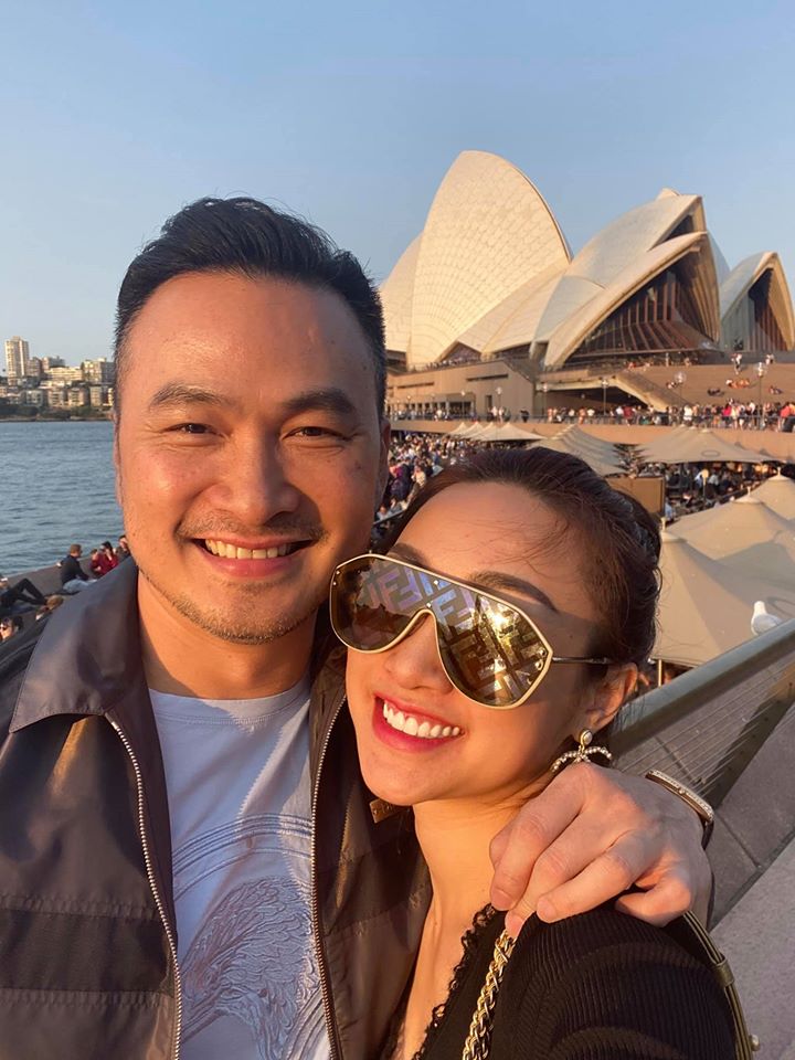 Chi Bảo sau 2 lần ly hôn: Dắt người yêu mới kém 16 tuổi