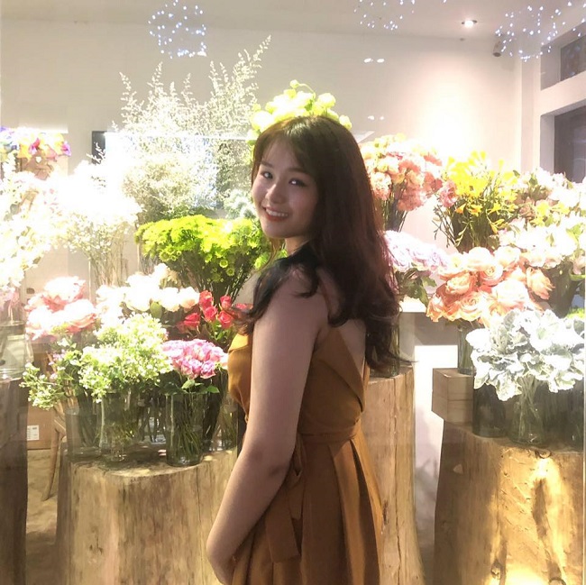 Dù có bố là nghệ sĩ nổi tiếng nhưng ra ngoài, Khánh Trinh không bao giờ 