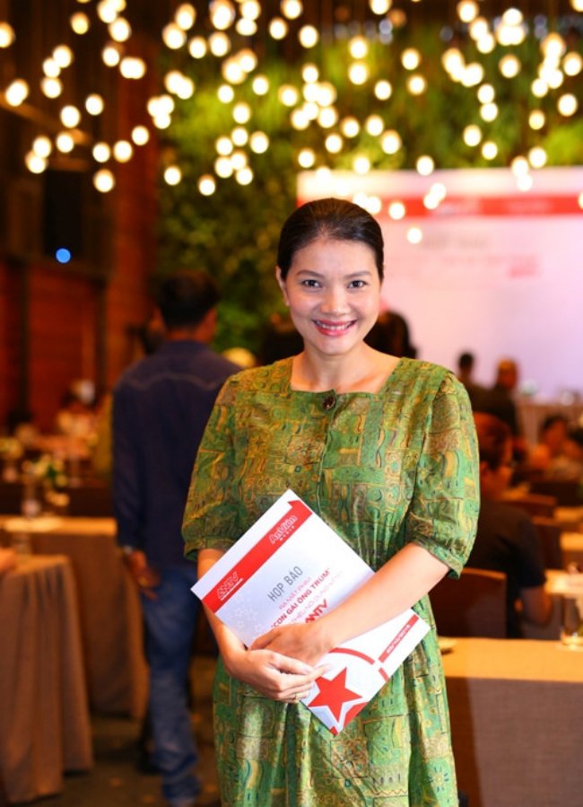 Tuy nhiên, Kiều Trinh vẫn phải lao động với nghề khác để có thêm thu nhập.